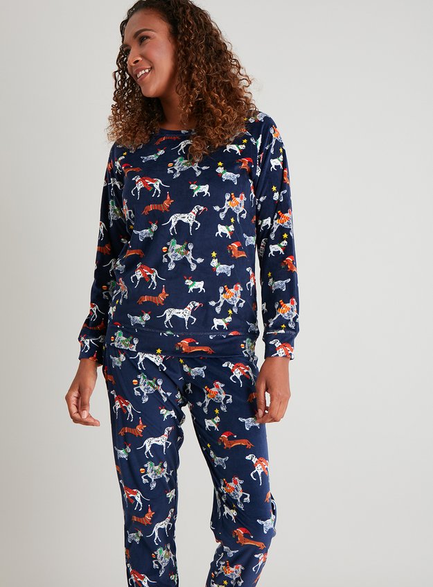 CafePress Airedale Terrier Christmas Pajamas Womens PJs