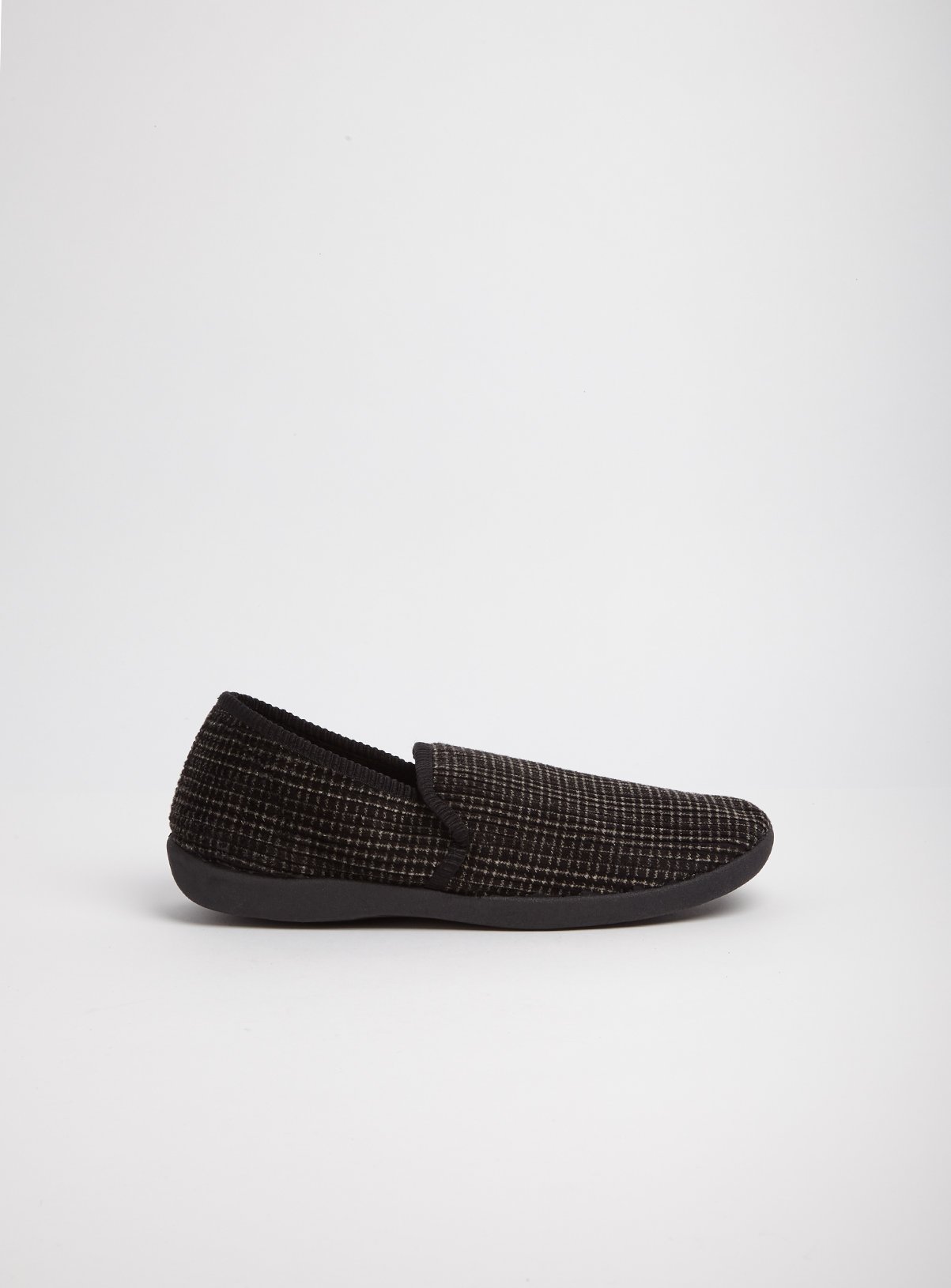 Black Grid Check Full Slippers Review