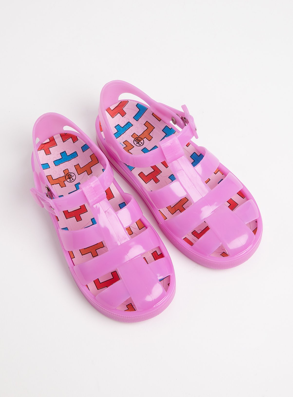 pink jelly flip flops