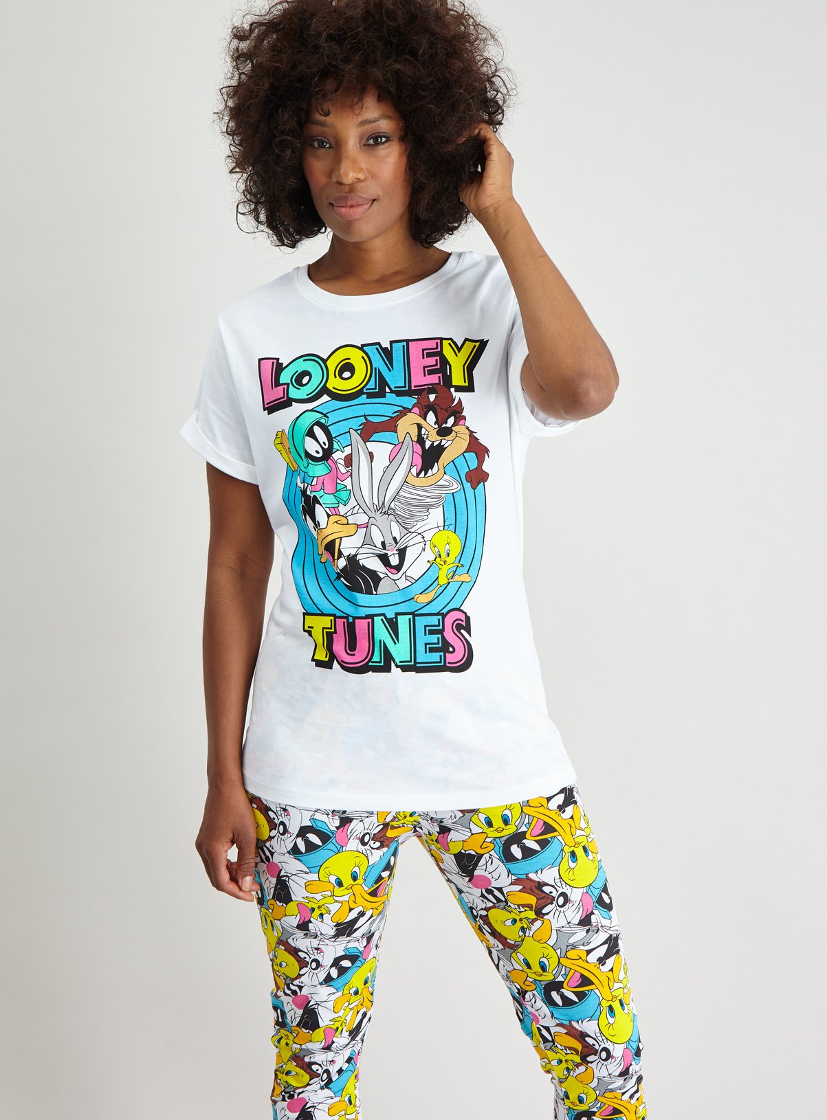 Looney Tunes White Pyjamas Review