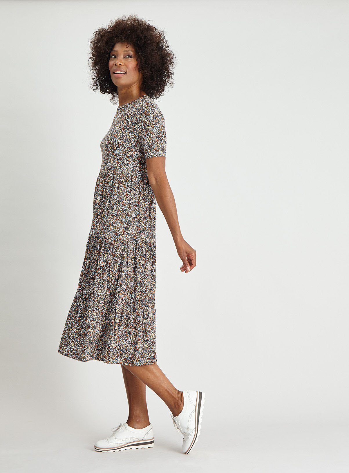 Ditsy Print Short Sleeve Tiered Dress Review