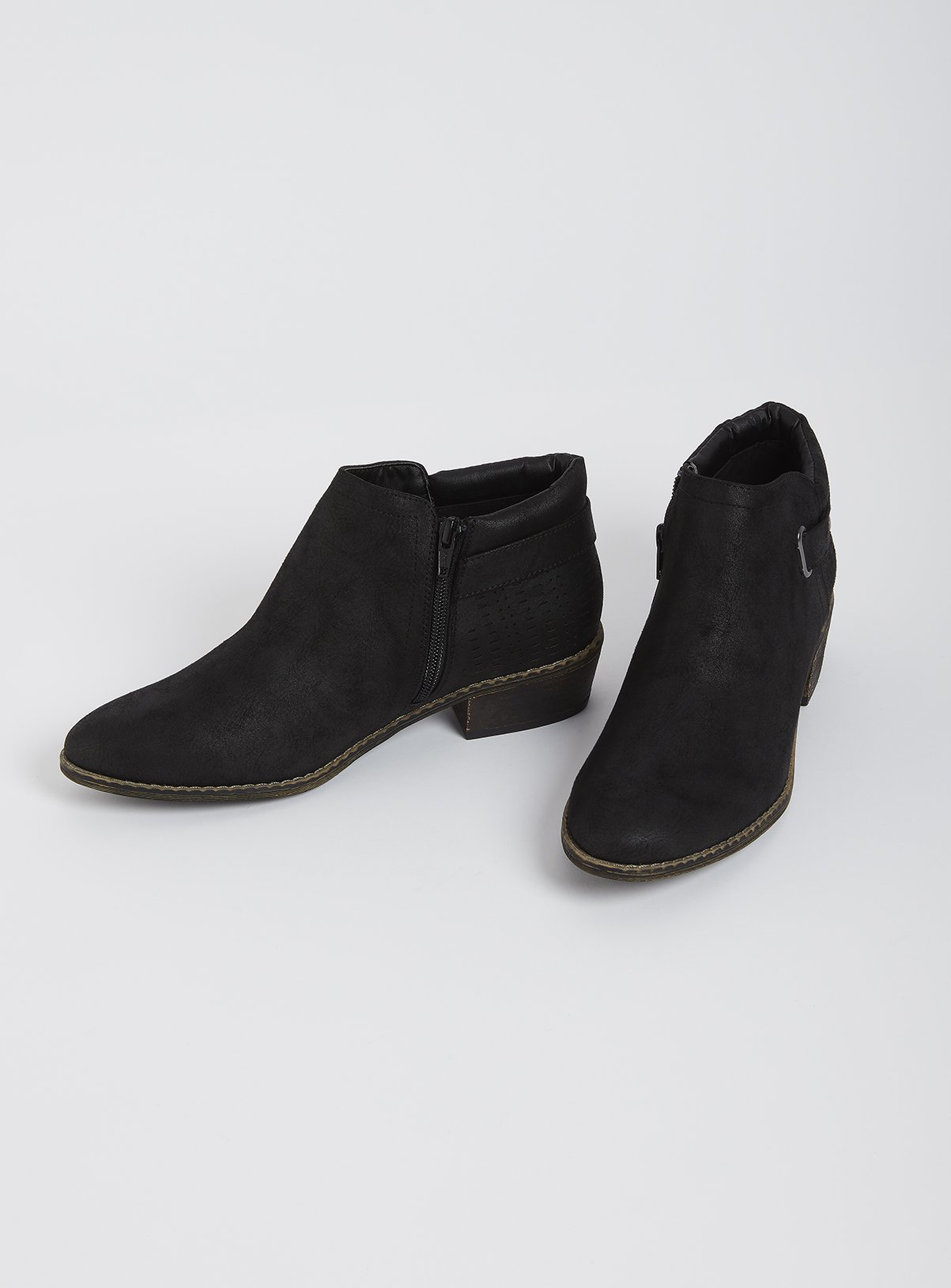 comfy black ankle boots