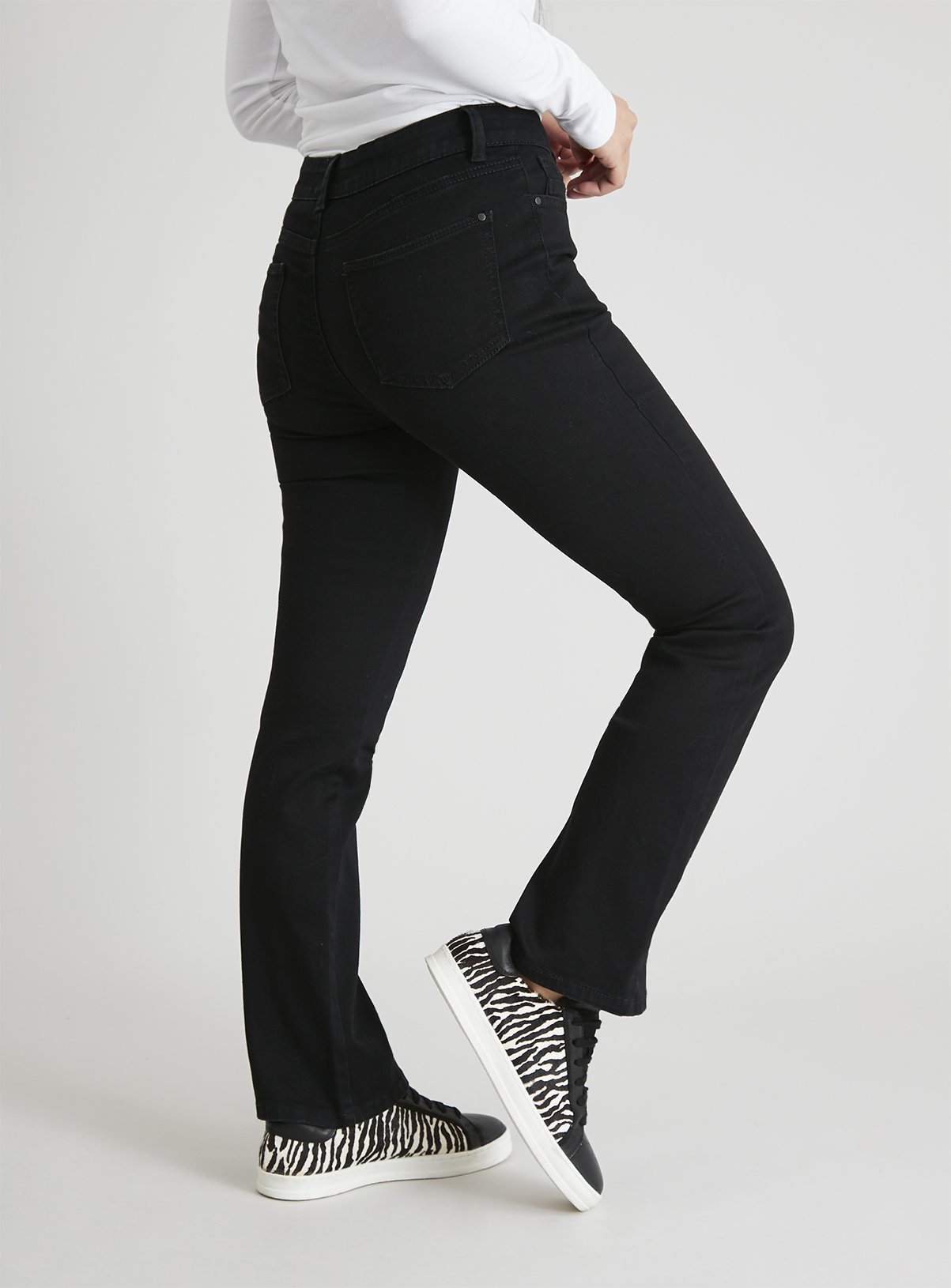 black bootcut jeans petite