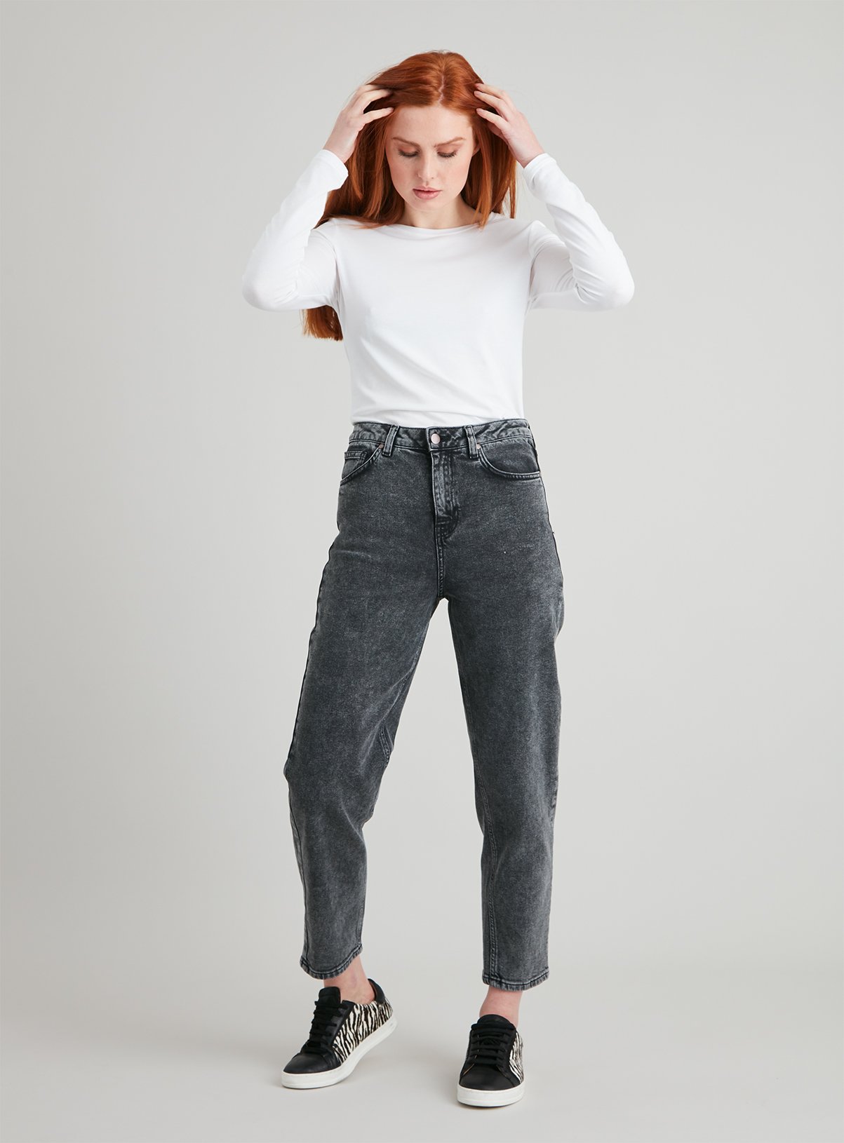 gesture jeans price