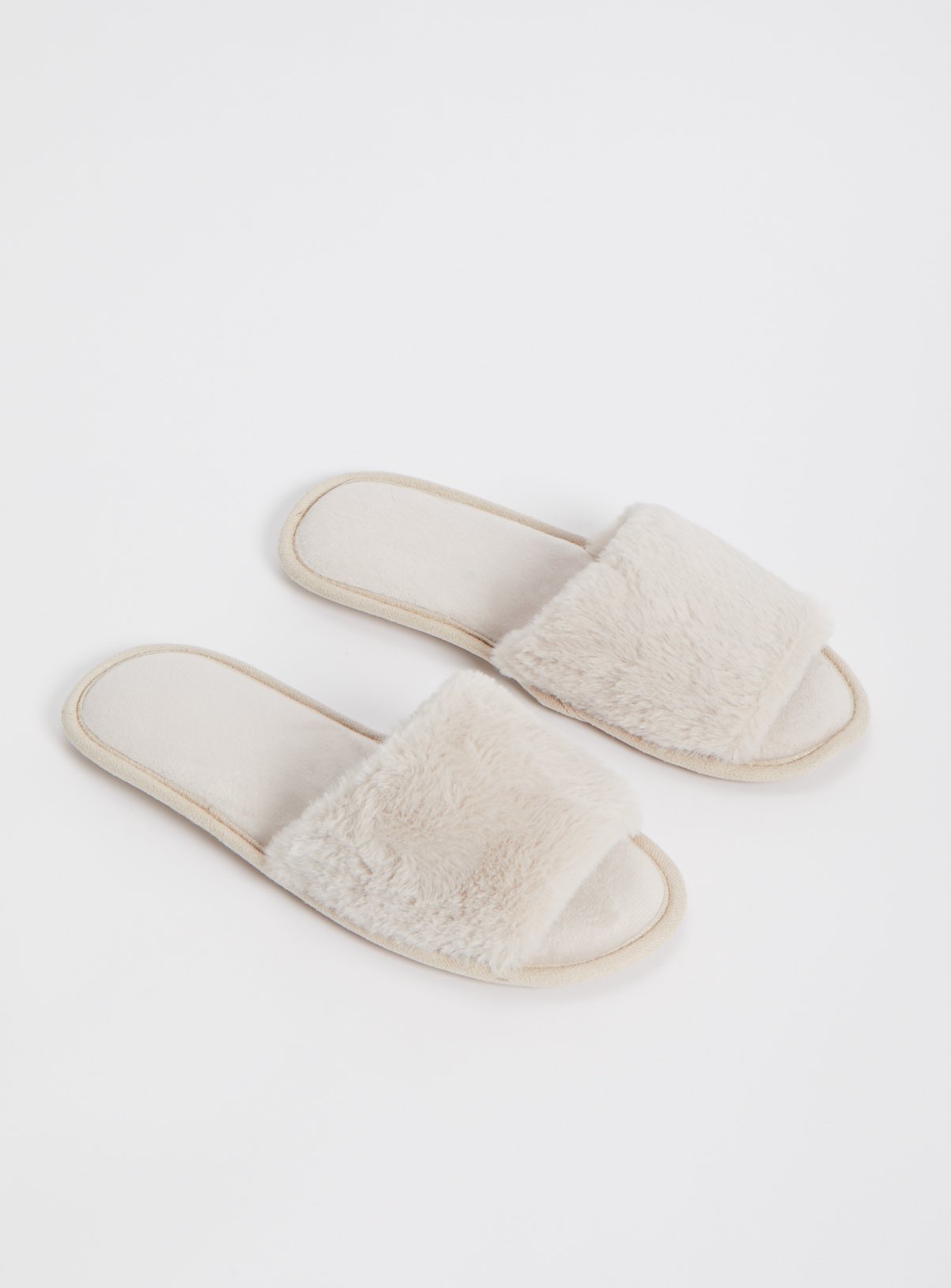 tu clothing slippers