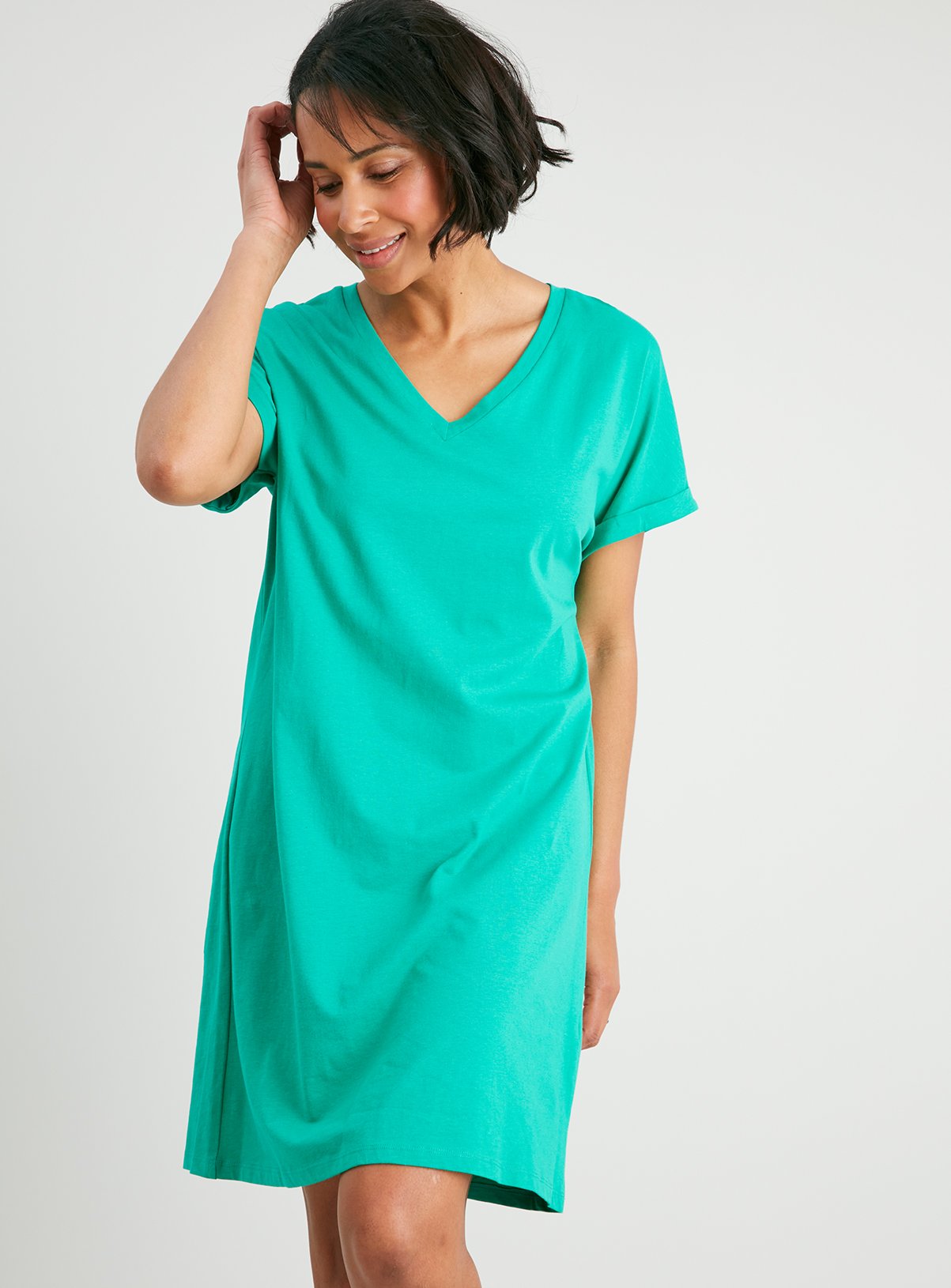 round t shirt dress