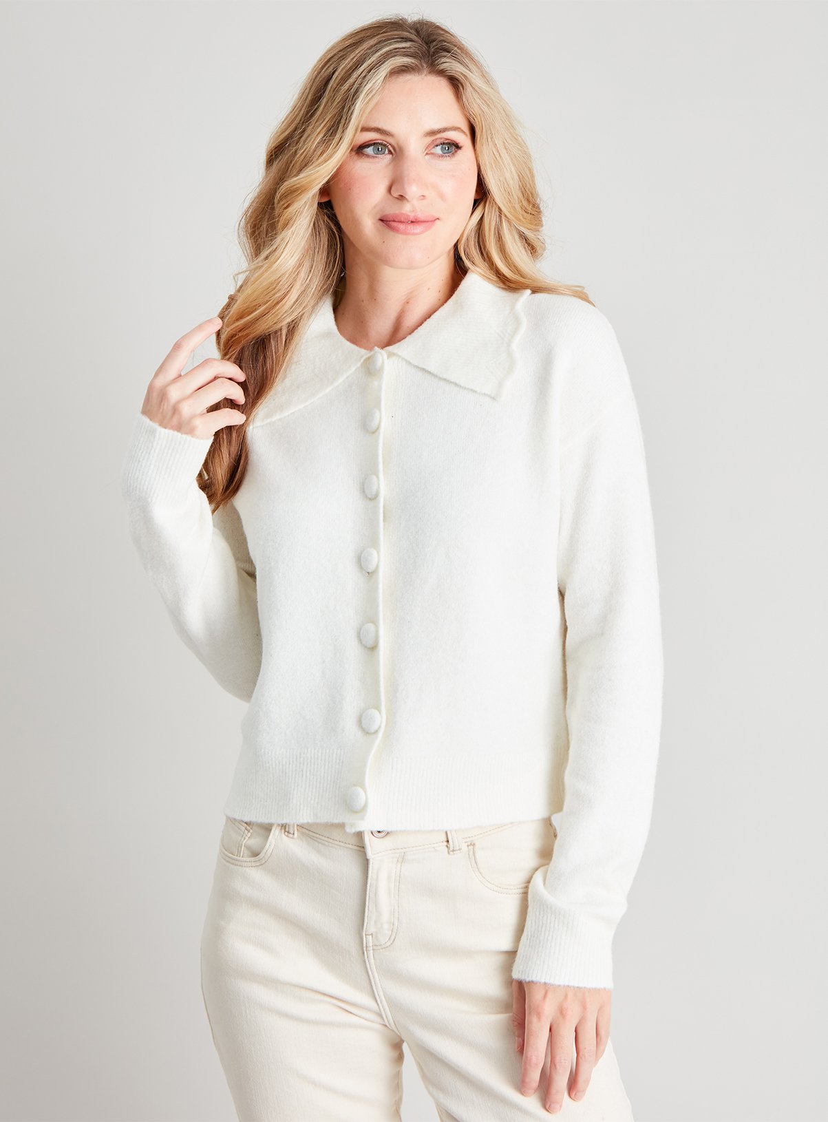 cream collared cardigan