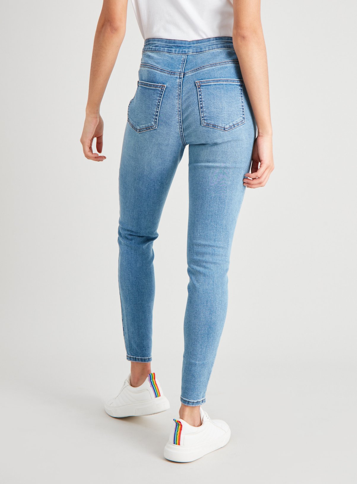 blue high waisted skinny jeans