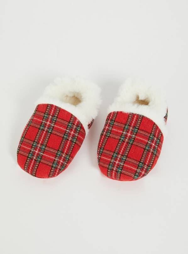 Red store tartan slippers