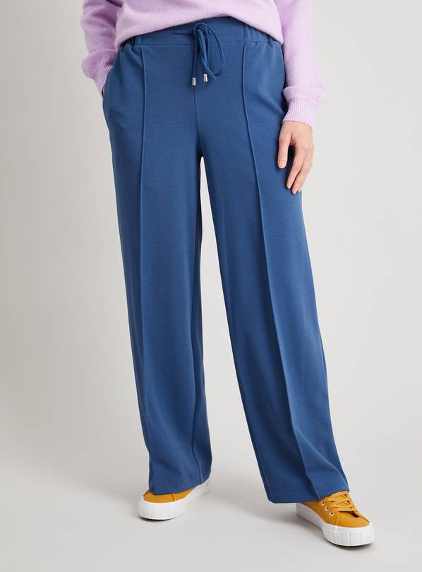 Lululemon On The Fly Wide-leg Pant In True Navy