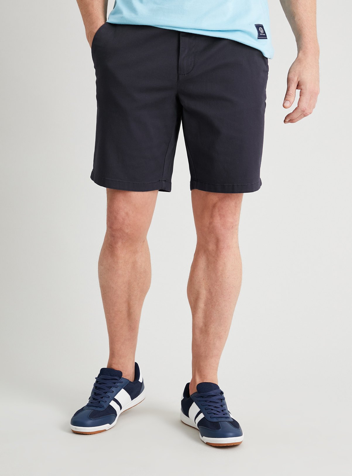 36 short trousers