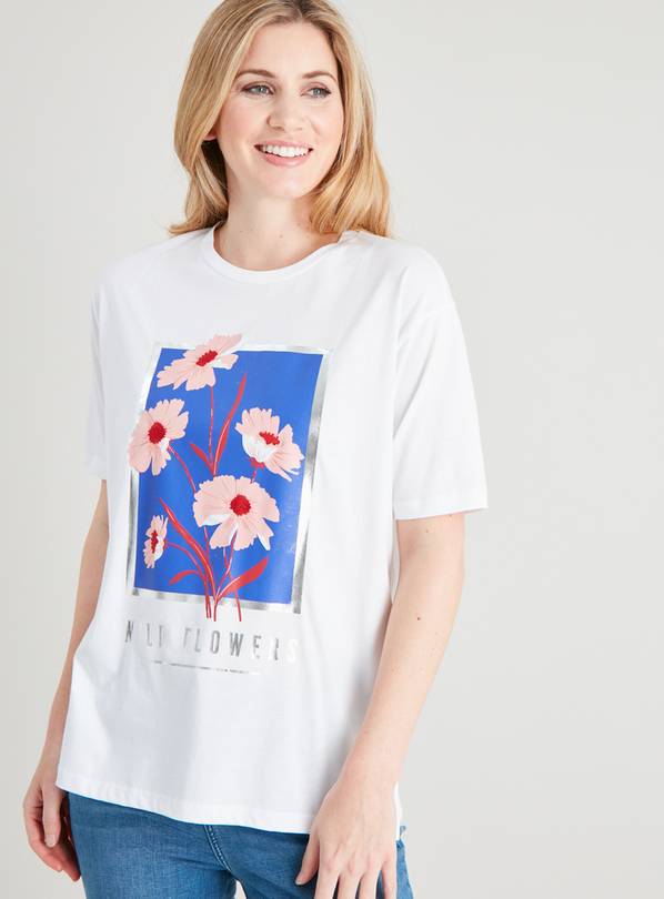 Buy White 'Wild Flowers' Graphic T-Shirt - 22 | T-shirts | Argos