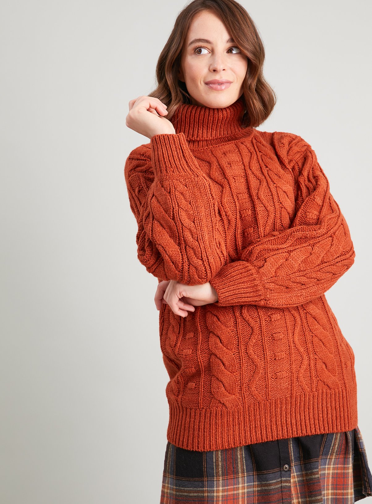 SKU: OCT G11 PLINTH- LS MG ROLL NECK CABLE JUMPER:Orange:12 - Image 1 thumbnail