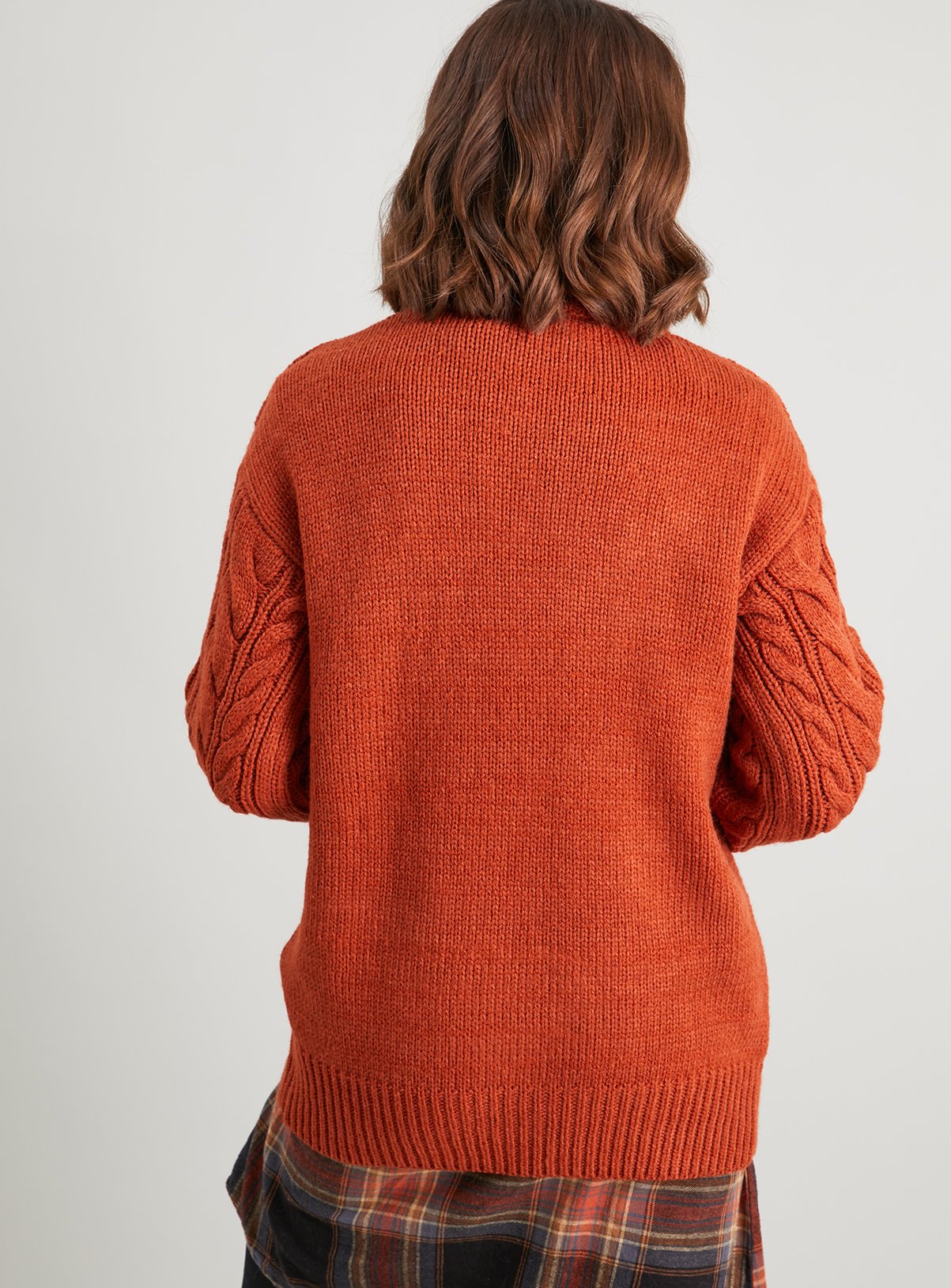 SKU: OCT G11 PLINTH- LS MG ROLL NECK CABLE JUMPER:Orange:12 - Image 4 thumbnail