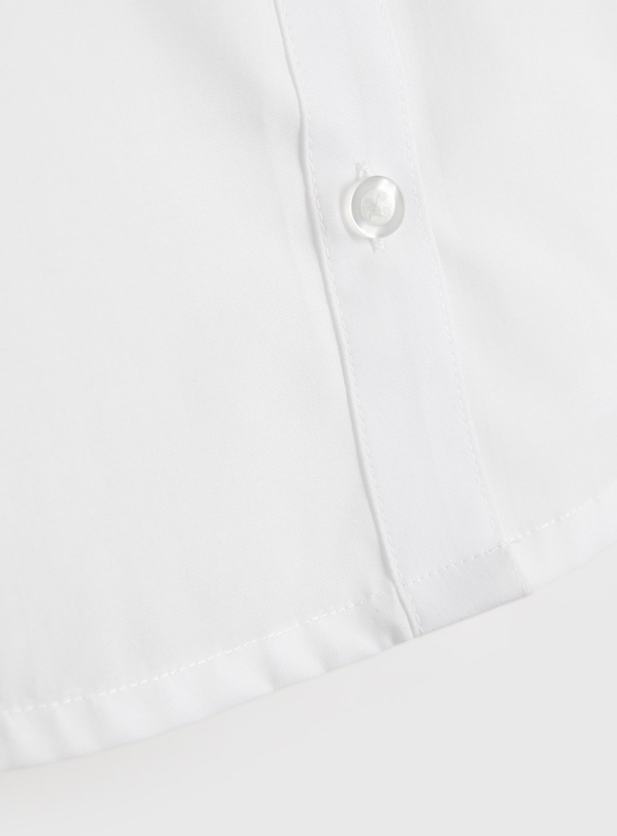 Perfect White Large Collar Short Sleeve Blouse 3 years - Image 5 thumbnail