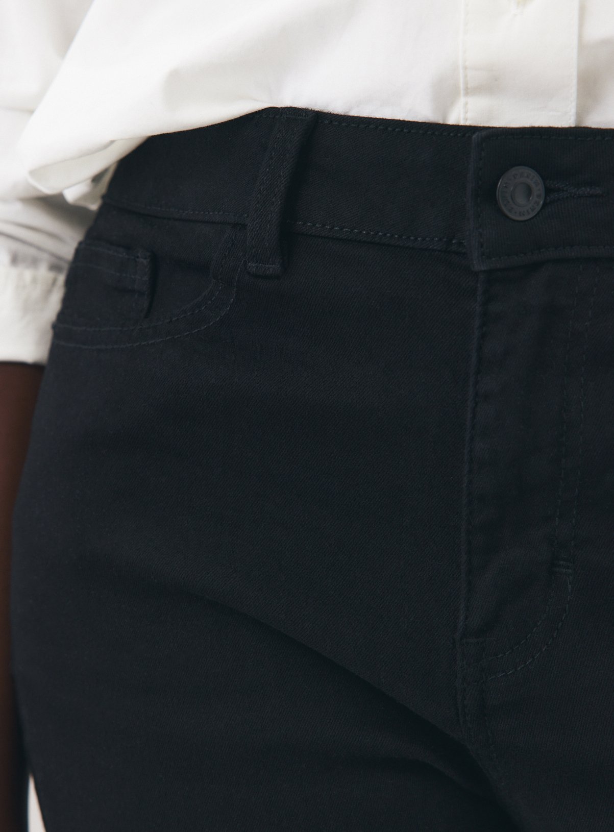 Black Denim Straight Leg Jeans 12R - Image 3 thumbnail