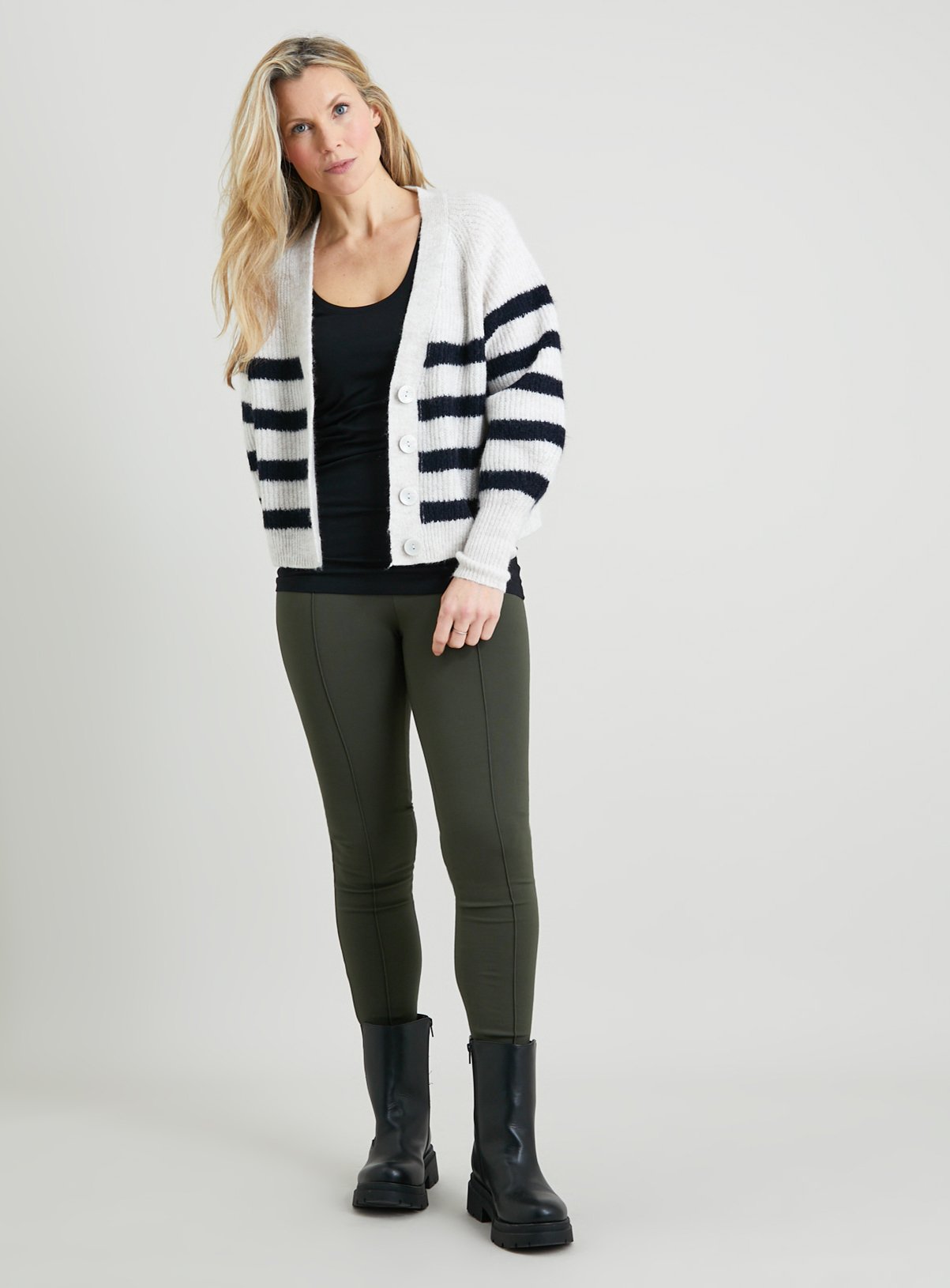 Black Longline Wide Strap Vest  22 - Image 2 thumbnail