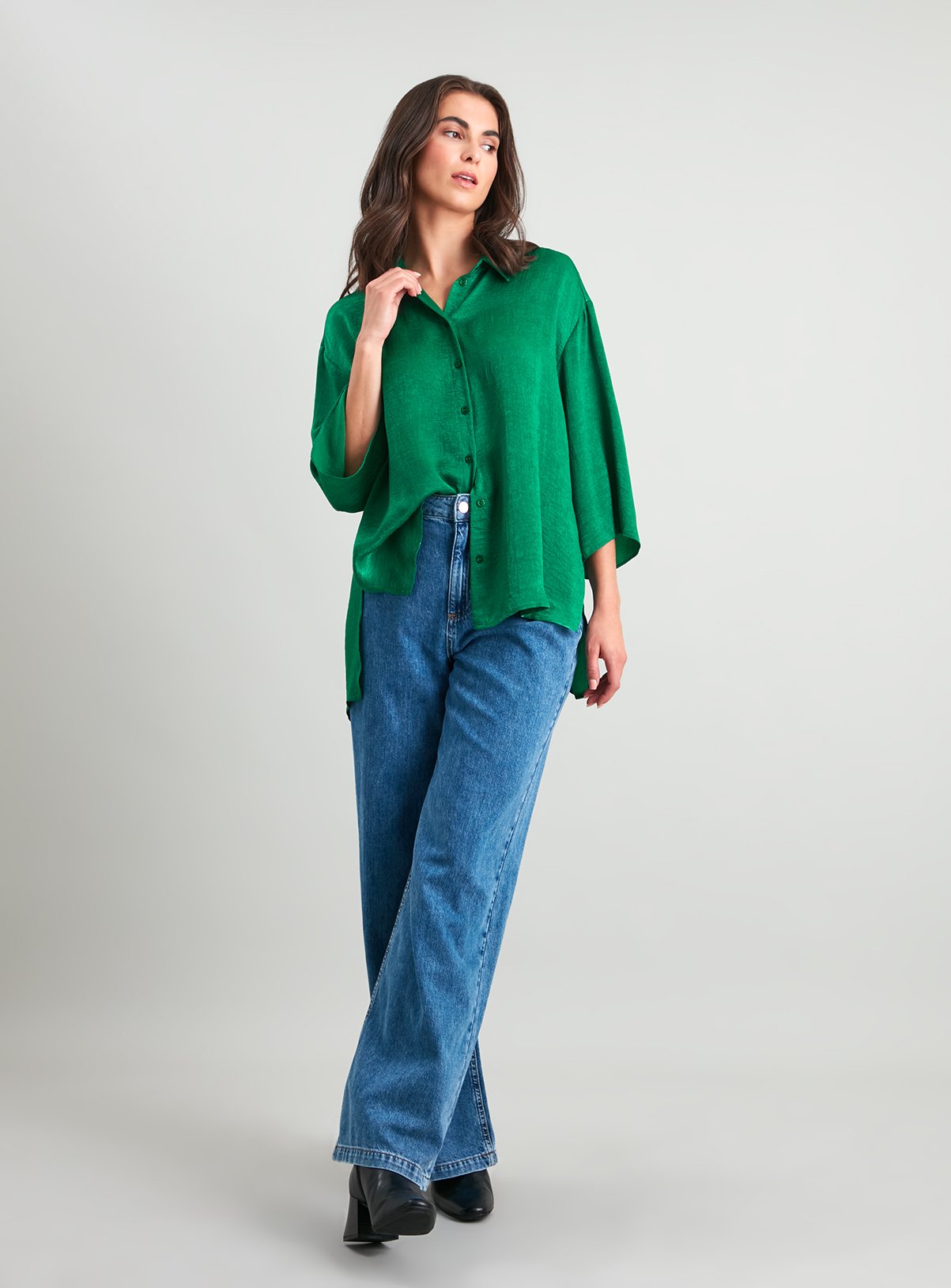 SKU: OCT G3 SATIN OVERSIZED SATIN SHIRT (PLINTH):Green:24 - Image 2 thumbnail
