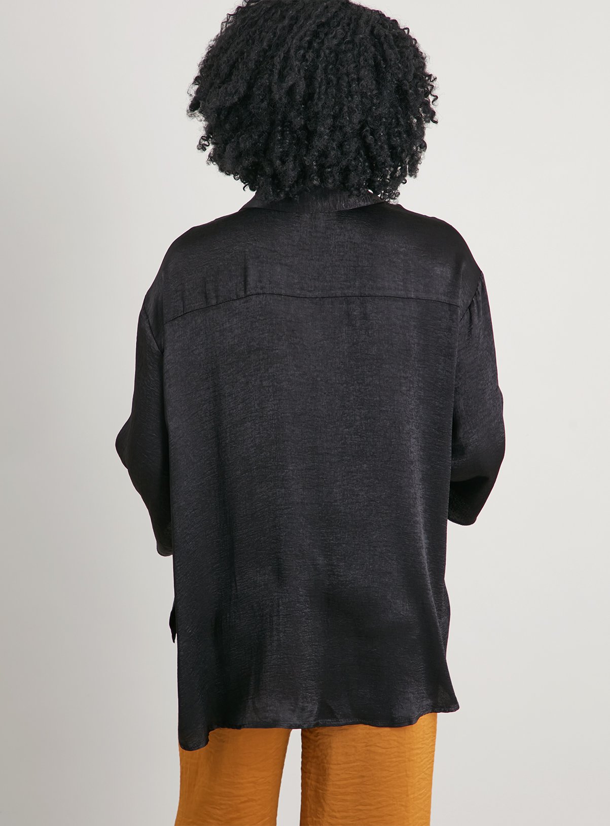 SKU: OCT G3 SATIN OVERSIZED SATIN SHIRT:Black:14 - Image 4 thumbnail