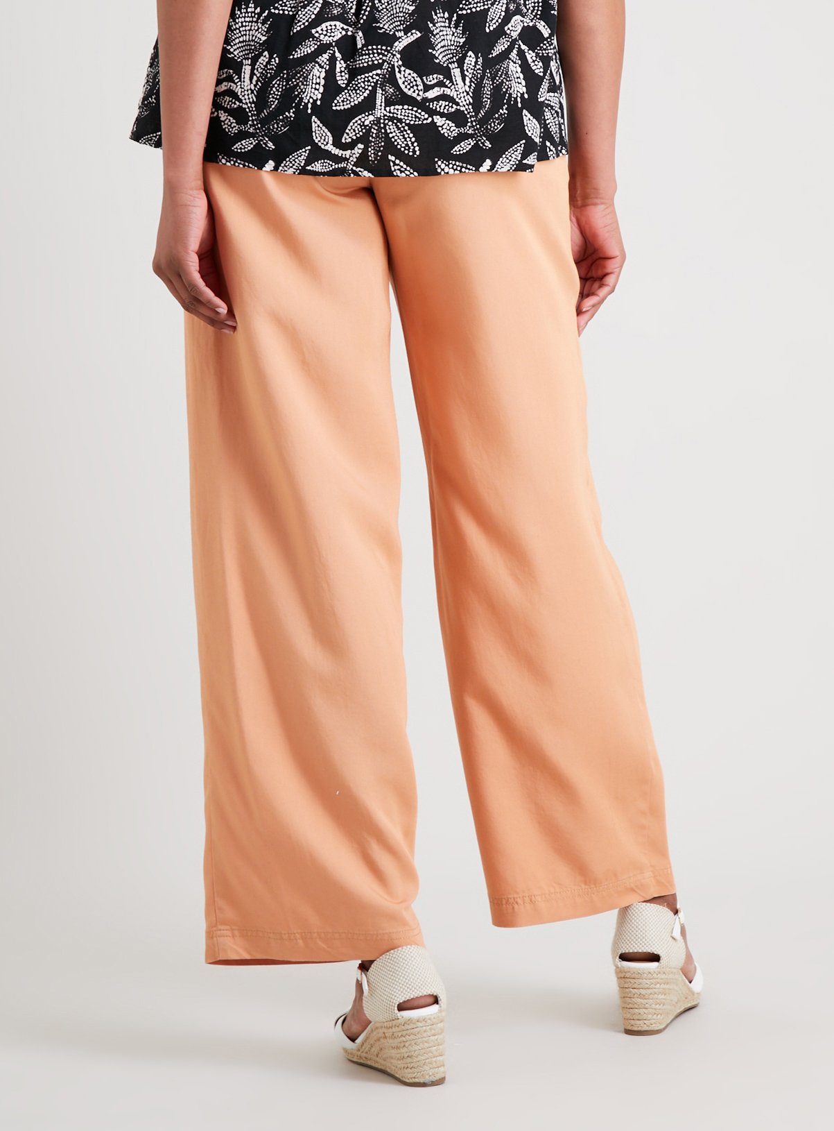 Peach Wide Leg Trousers With TENCEL™ Lyocell 22R - Image 5 thumbnail
