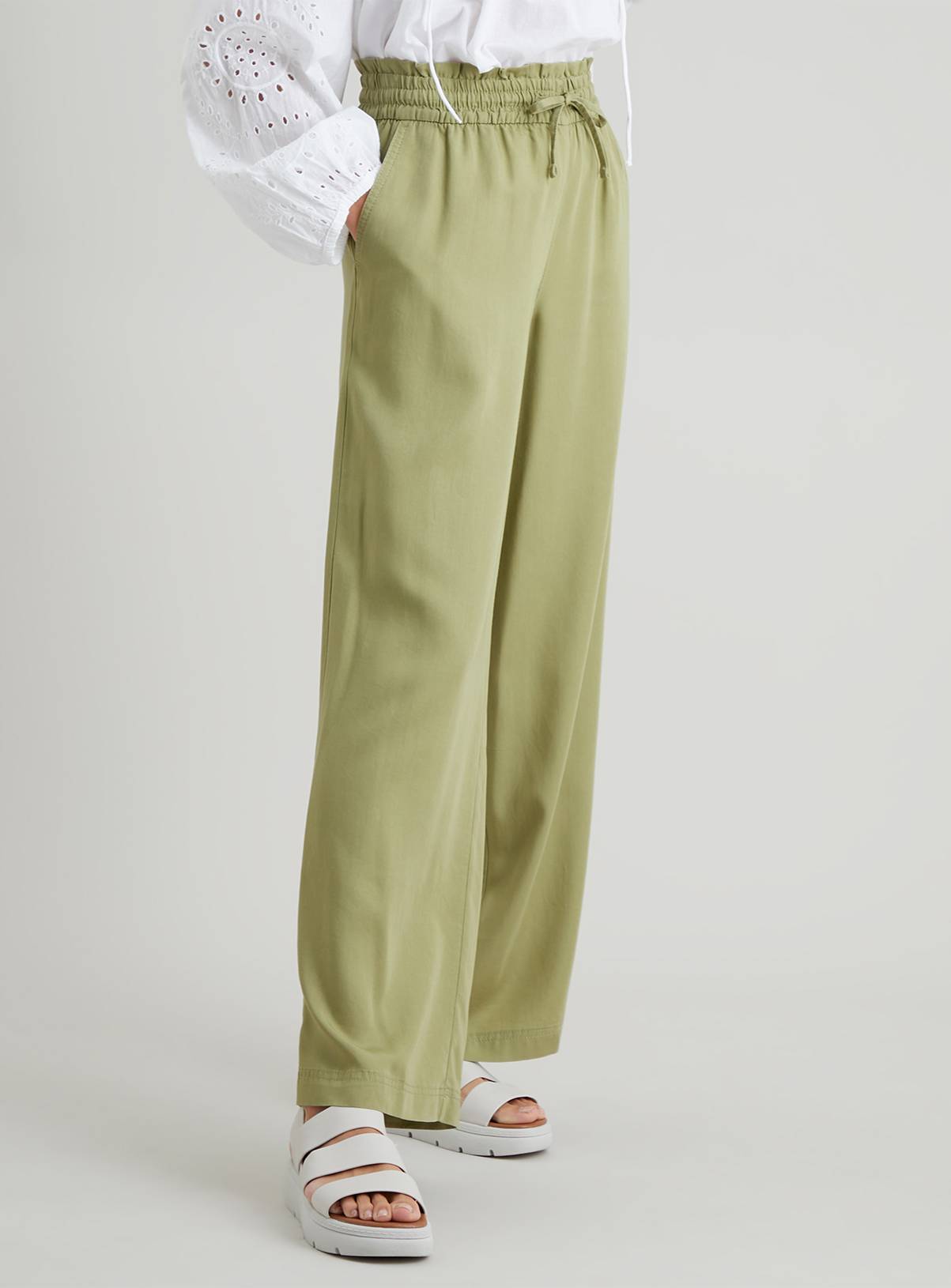 Khaki Trousers With TENCEL™ Lyocell 16L - Image 1