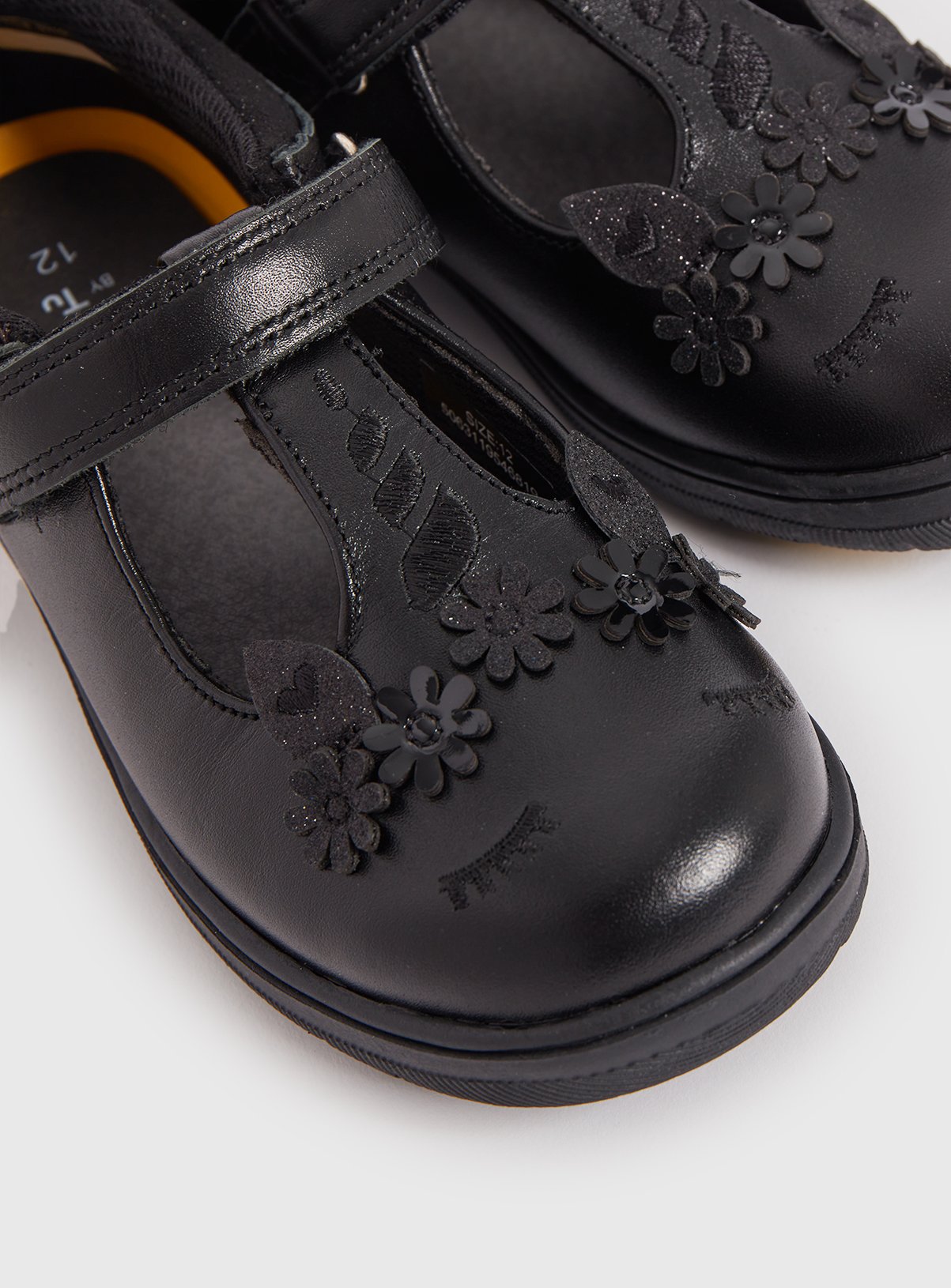 SKU AW23 BTS G9 GIRLS MAGIC FEET LEATHER UNICORN T BAR:Black:1 - Image 3 thumbnail