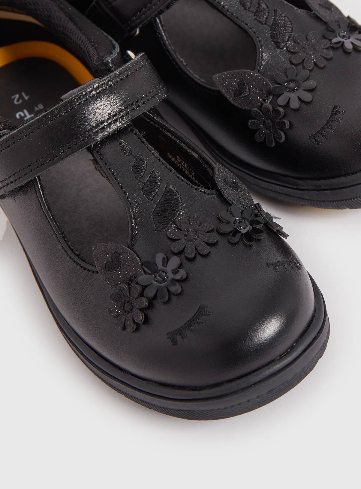 SKU AW23 BTS G9 GIRLS MAGIC FEET LEATHER UNICORN T BAR:Black:1 - Image 3