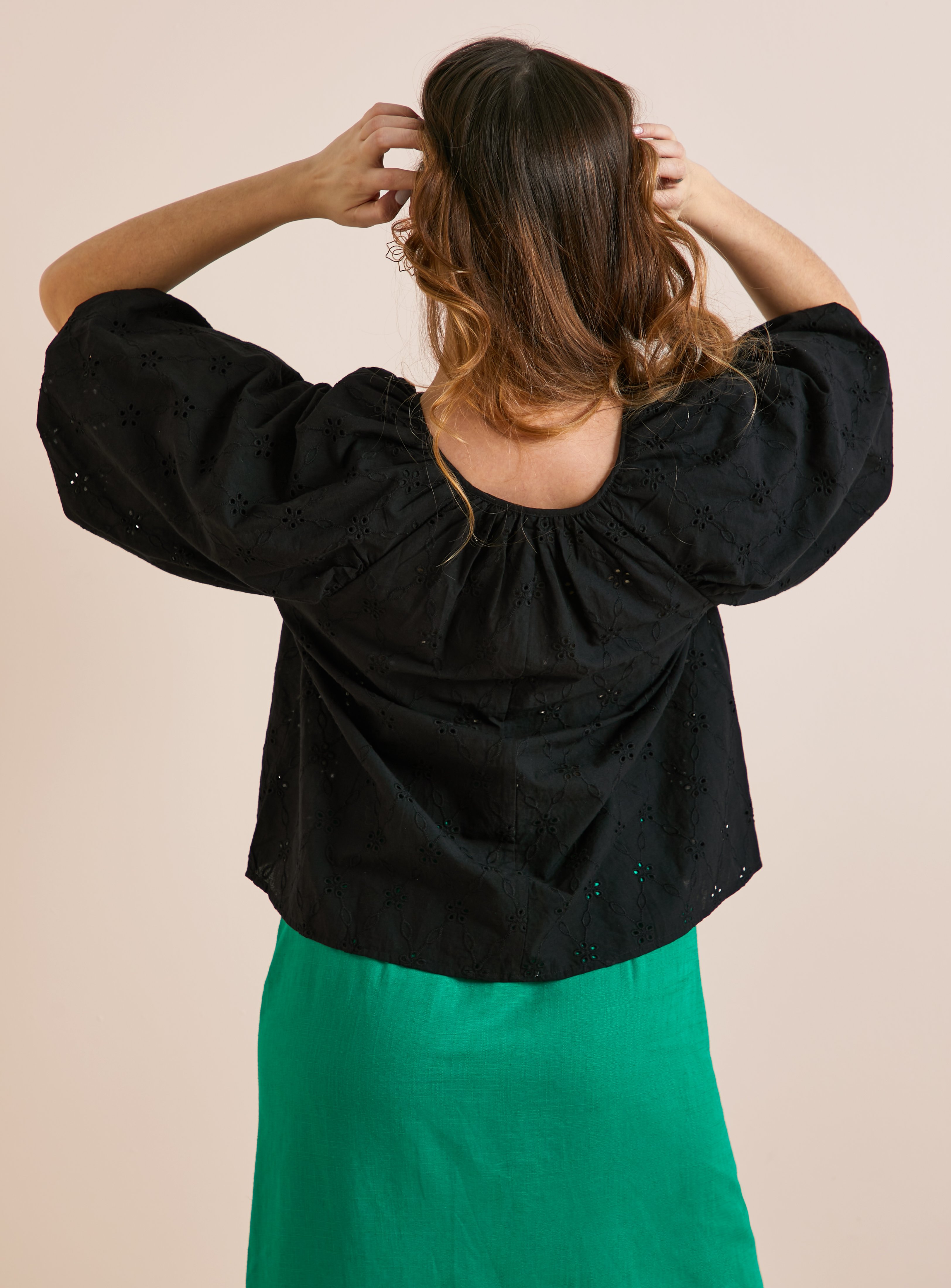 Everbelle Relaxed Broderie Blouse 16 - Image 4 thumbnail