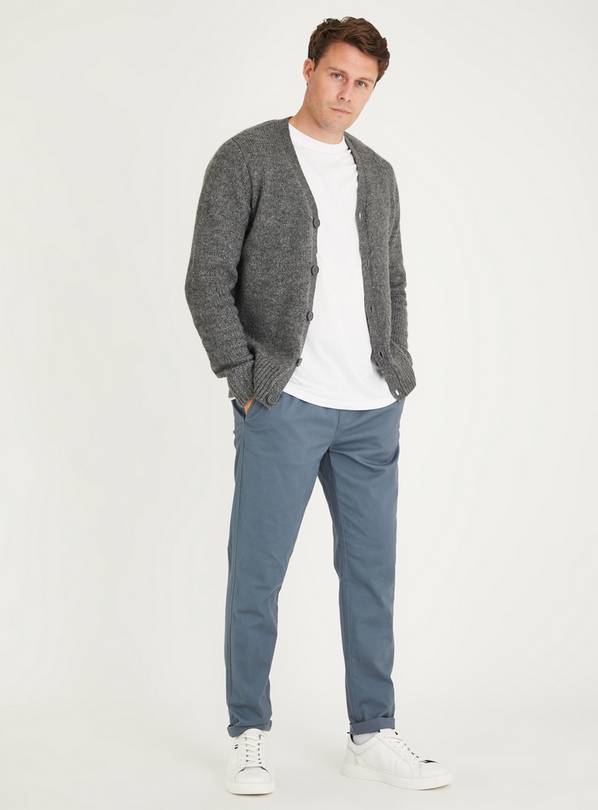 Men's gray cardigan on sale outfit