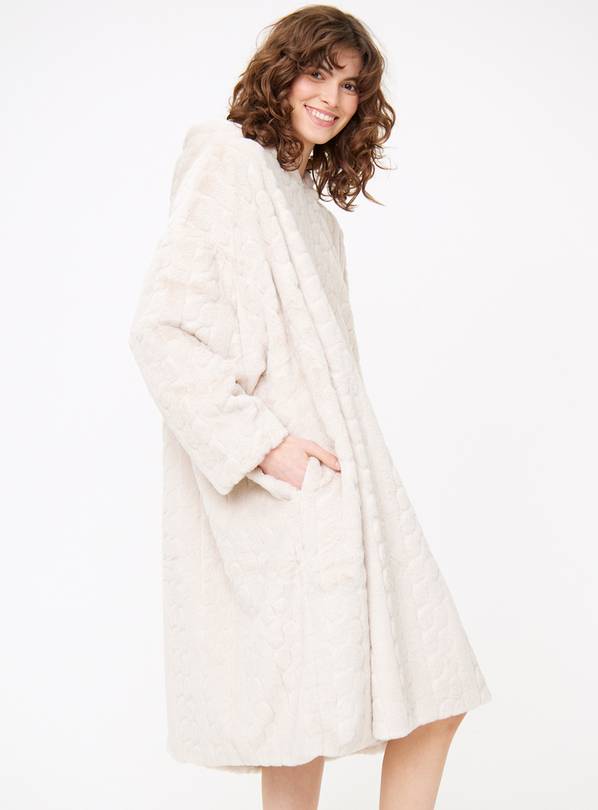 Oatmeal Faux Fur Cable Hooded Blanket S