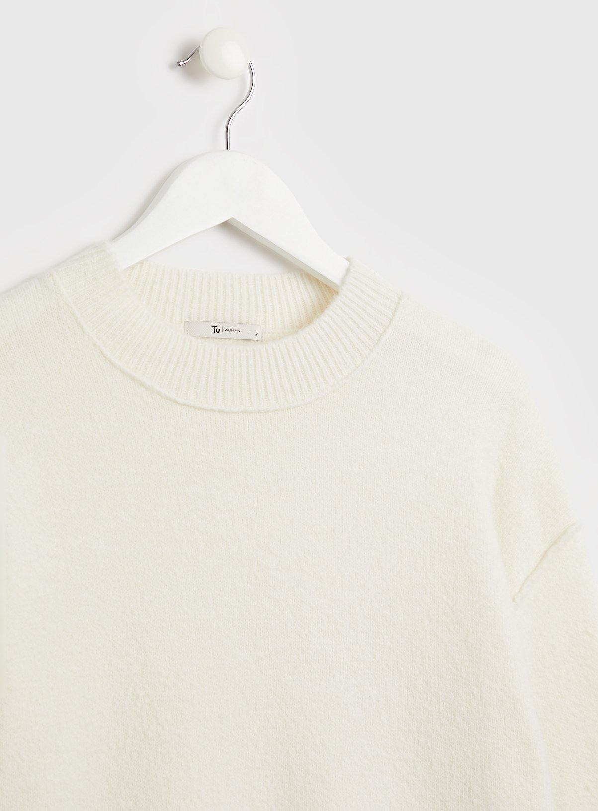 Cream Crew Neck Jumper 22 - Image 4 thumbnail