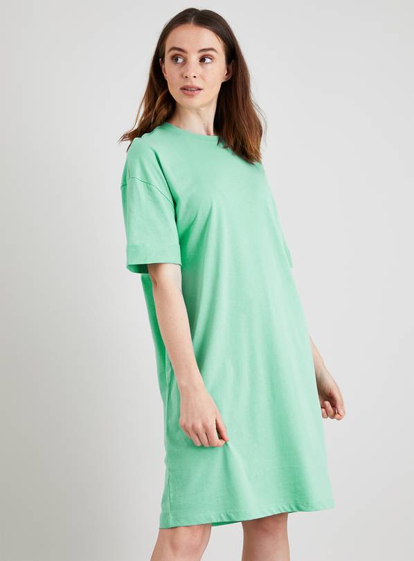 Green oversized best sale t shirt dress