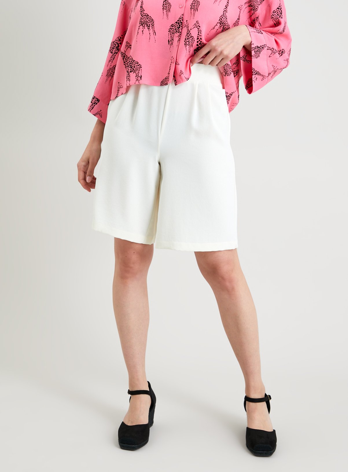 Cream Longline Boy Shorts - 18 - Image 1 thumbnail