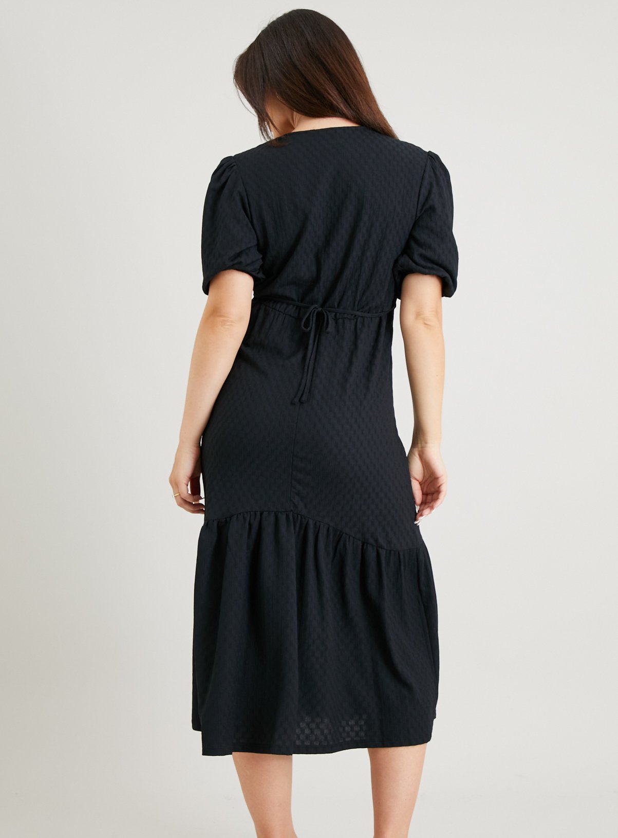 Black Crinkle Midi Dress 18 - Image 5 thumbnail