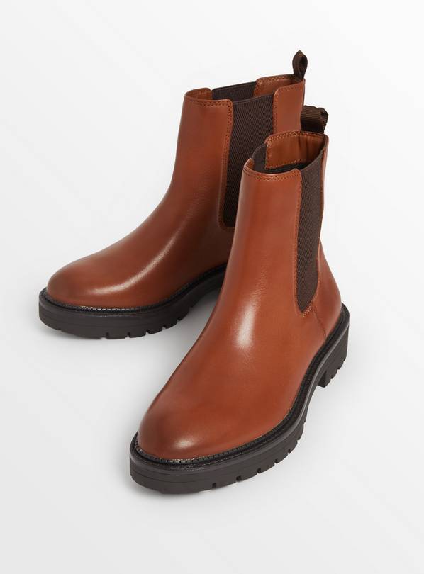 Tan heeled 2024 chelsea boots