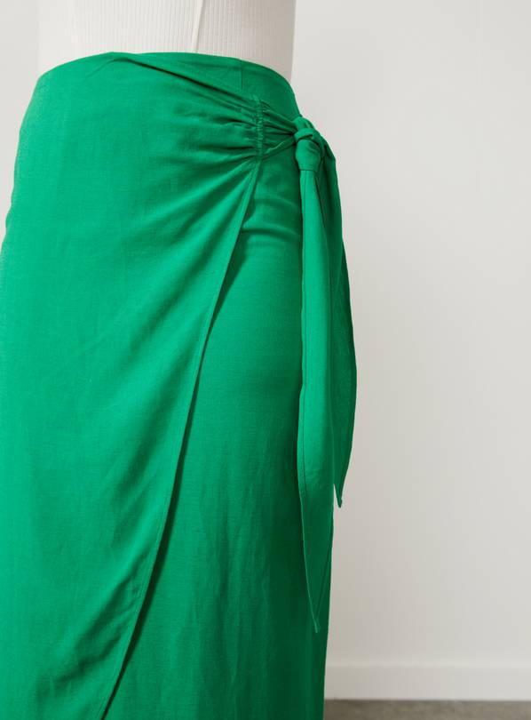 Green sarong sale skirt