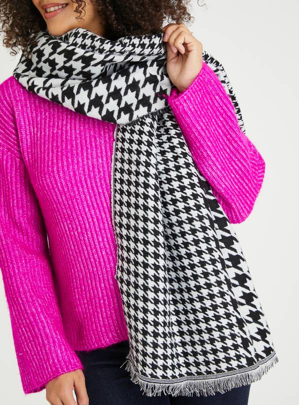 Mono Dogtooth Scarf  One Size