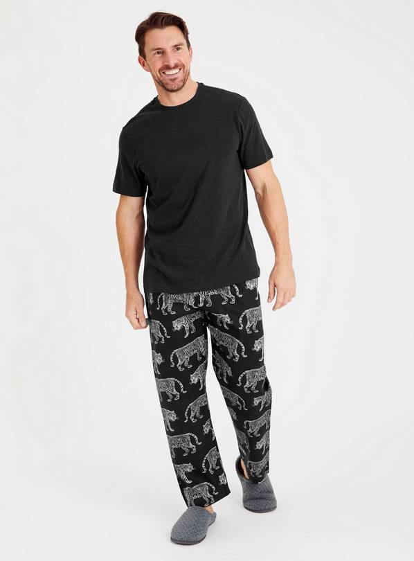 The man in the black pyjamas hot sale