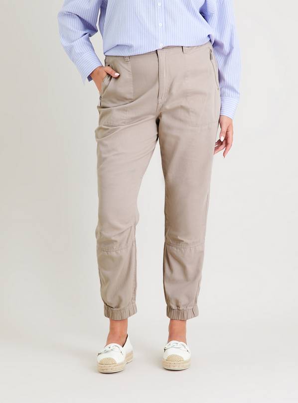 Tapered on sale cargo trousers