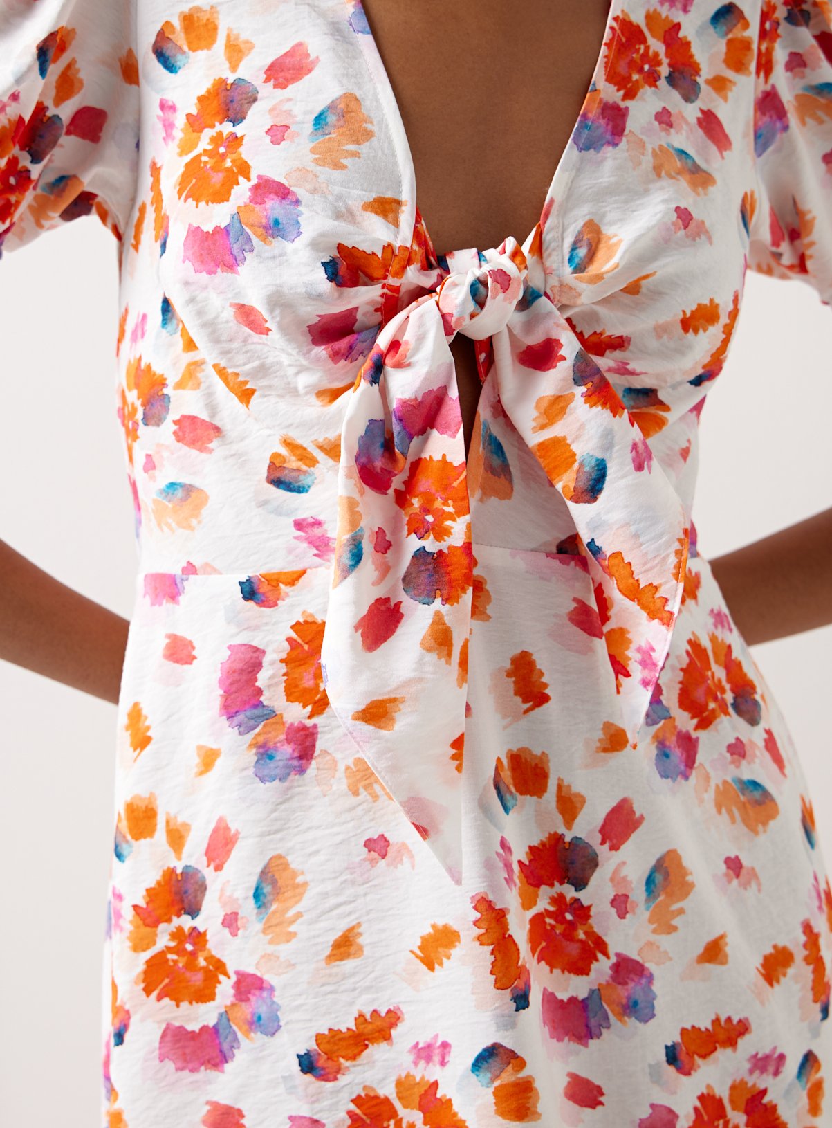 For All The Love Printed Keyhole Cut Out Midi Dress 12 - Image 2 thumbnail