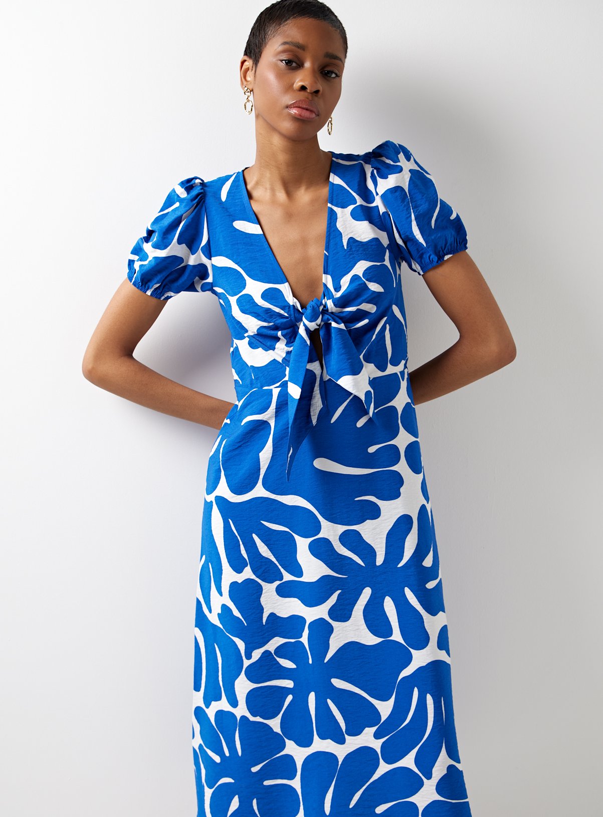 For All The Love Printed Keyhole Cut Out Midi Dress 14 - Image 5 thumbnail