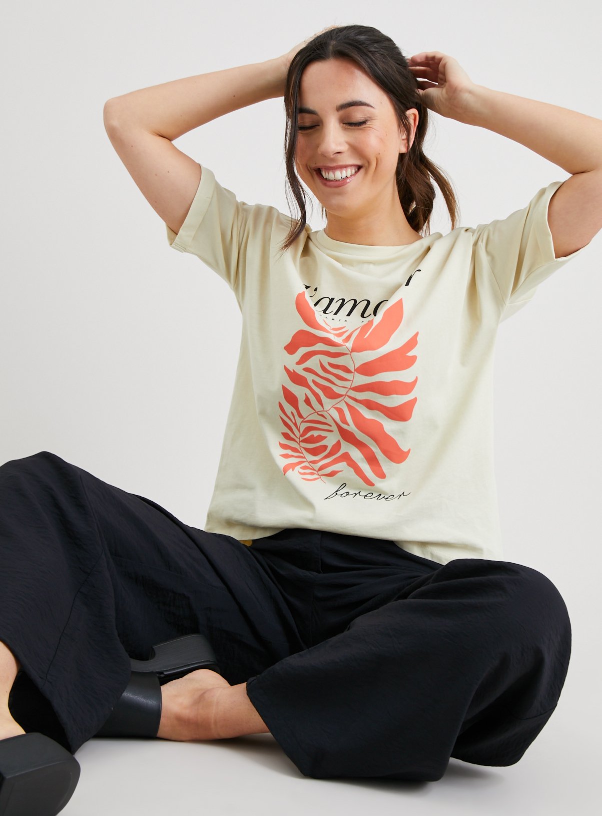 Sku: MAY G4 STYLED L'AMOUR GRAPHIC TEE:Yellow:10 - Image 2 thumbnail