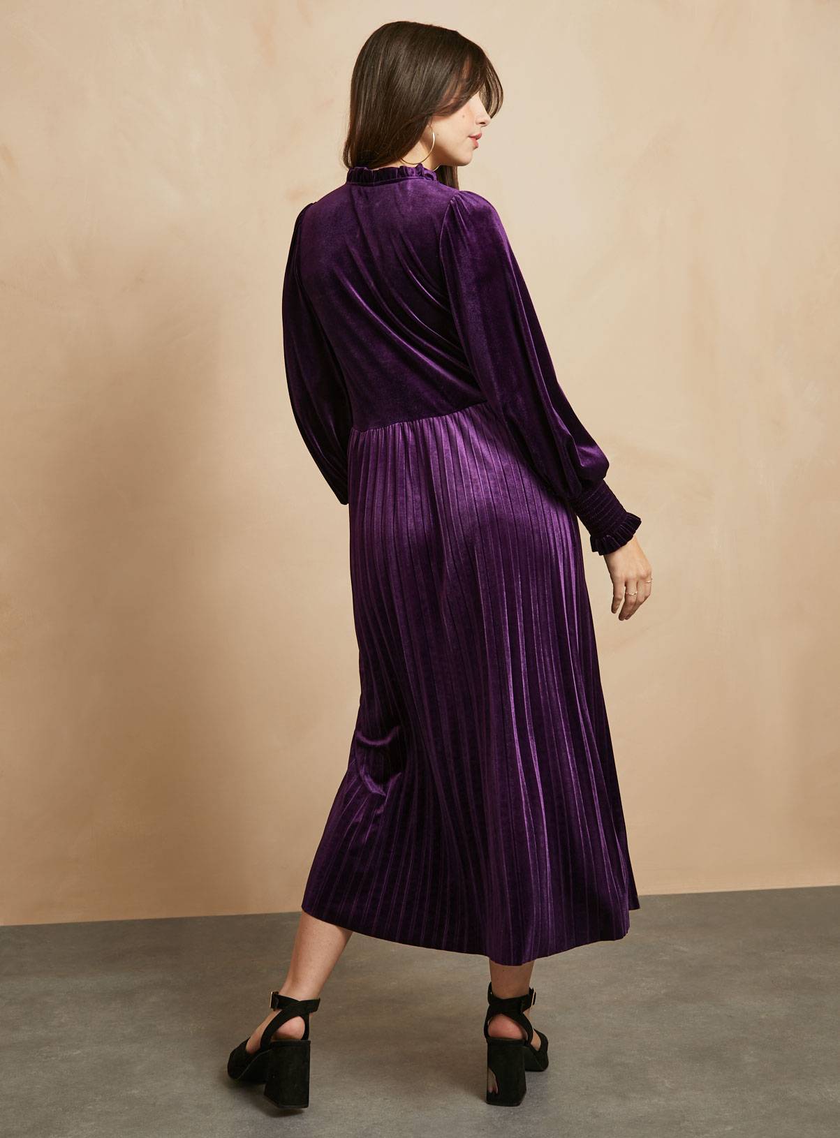 EVERBELLE Purple Velvet High Neck Dress 14 - Image 4