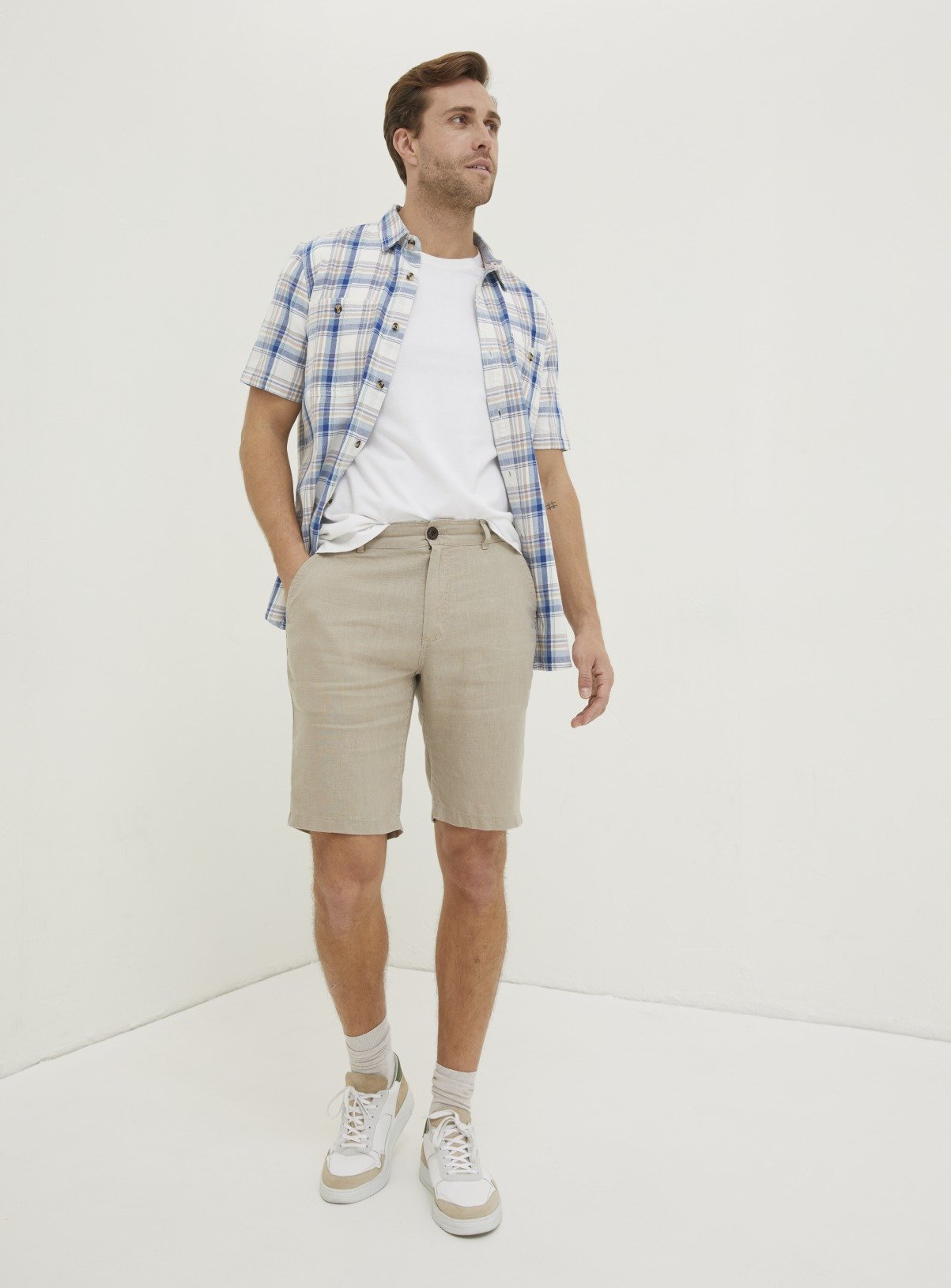 FATFACE Mawes Chino Shorts - 36 - Image 4 thumbnail