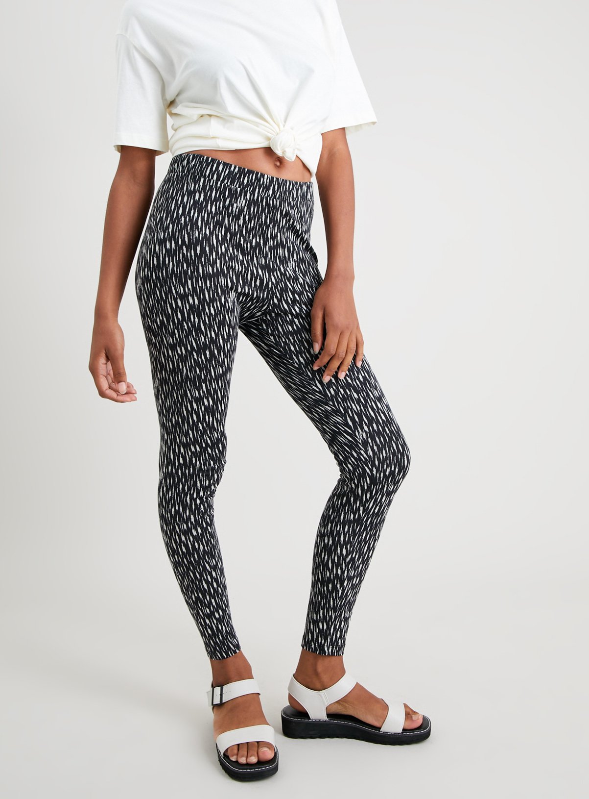 SKU: JUNE AOP MARK MAKING FL LEGGING:Mono:20 - Image 1 thumbnail