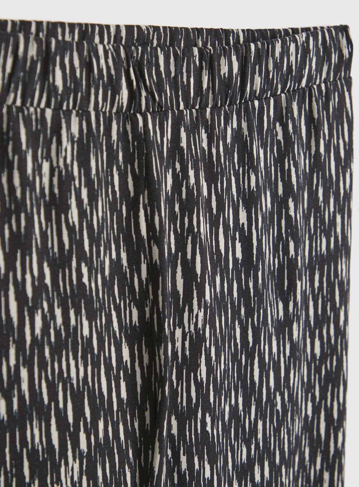 SKU: JUNE AOP MARK MAKING FL LEGGING:Mono:20 - Image 4