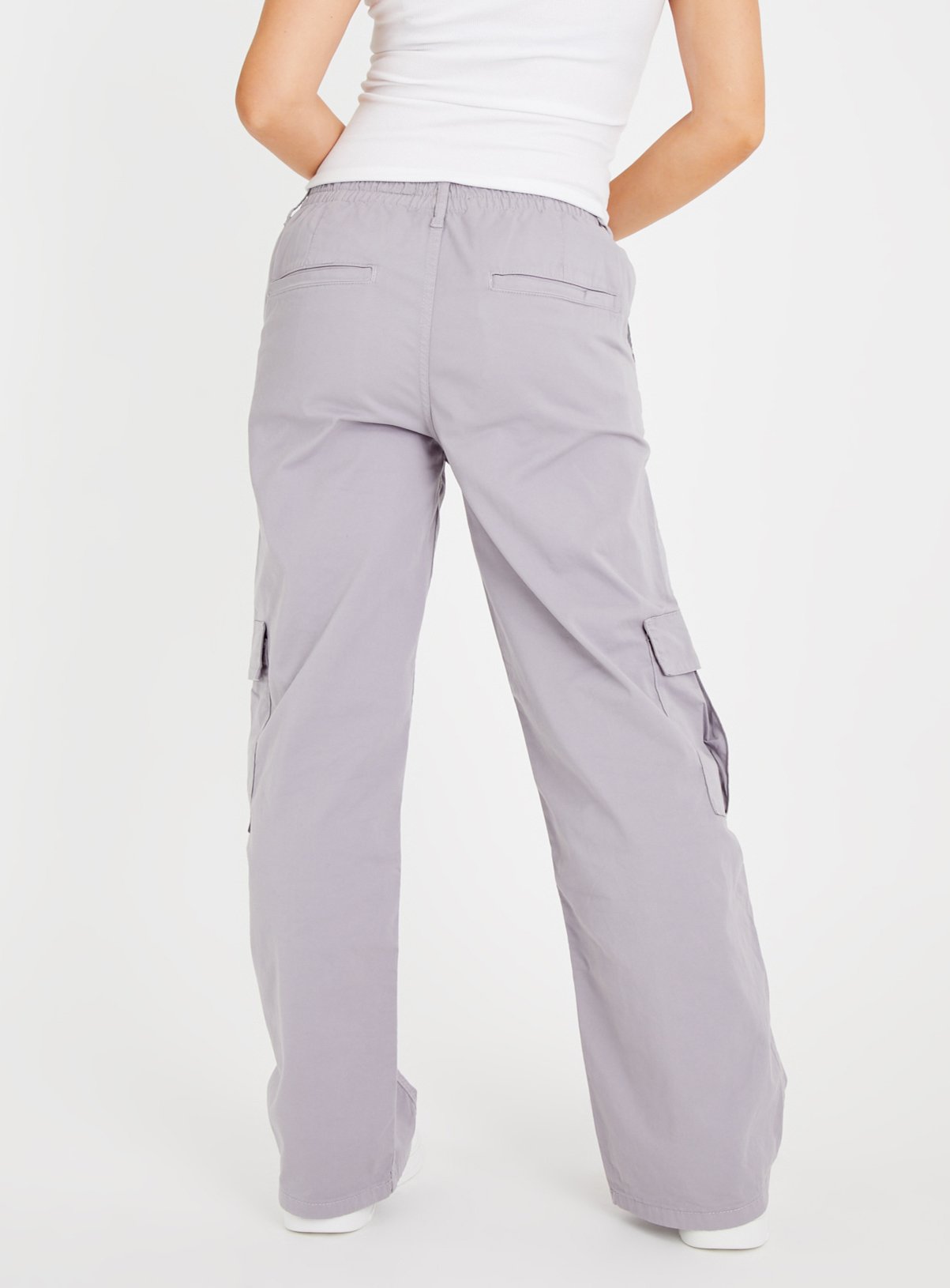 Grey Straight Leg Cargo Trousers 18 - Image 4 thumbnail