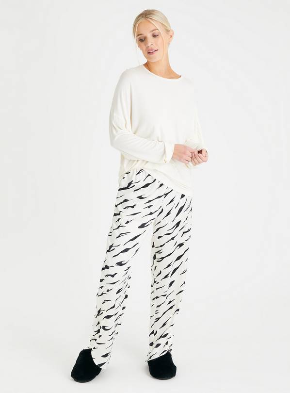 Mono Zebra Satin Pyjamas 14
