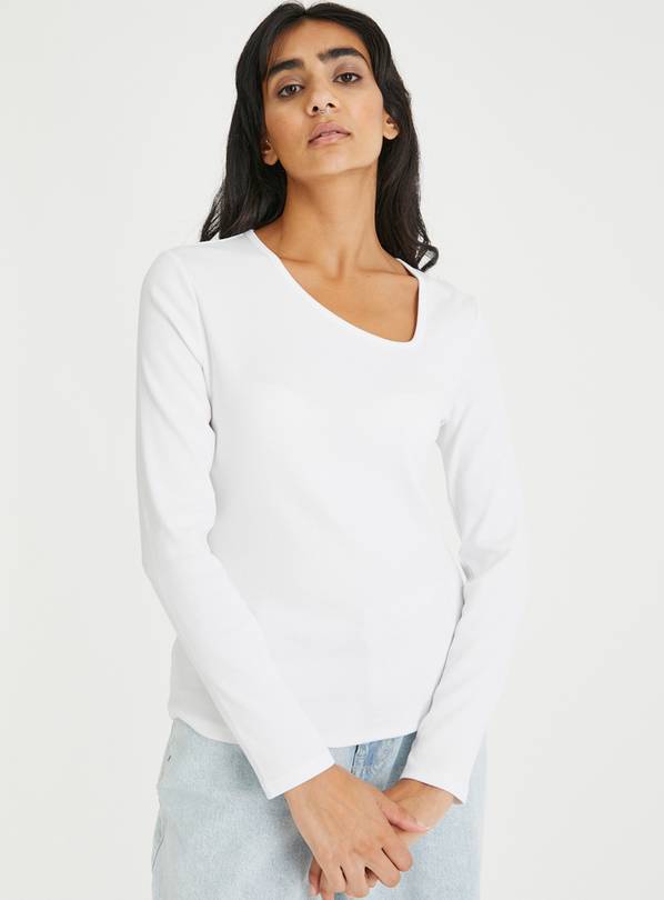 white ribbed shirt