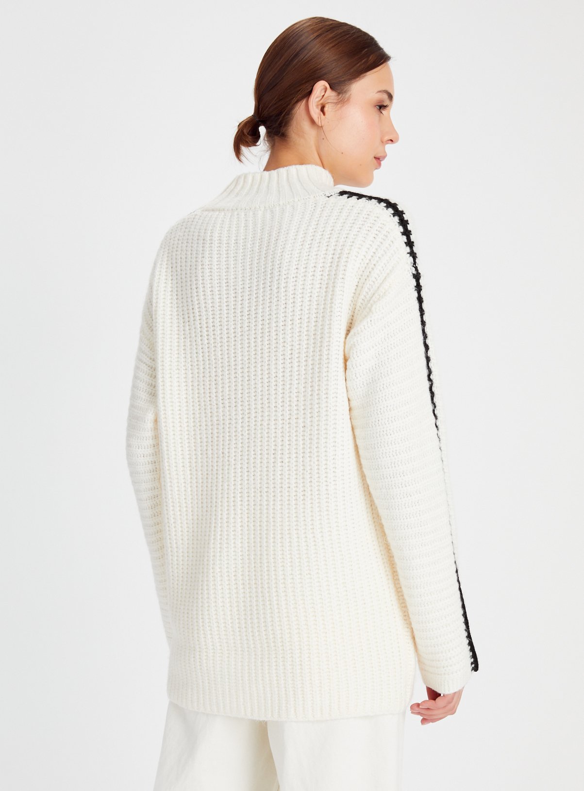 Cream Contrast Blanket Stitch Knitted Jumper 24 - Image 4 thumbnail